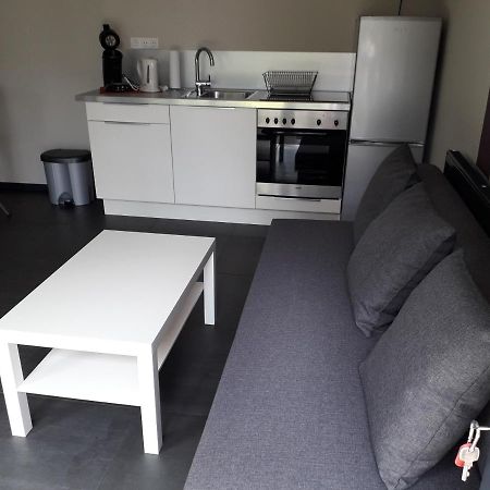 Ring-Race-Flats Appartements آدناو المظهر الخارجي الصورة