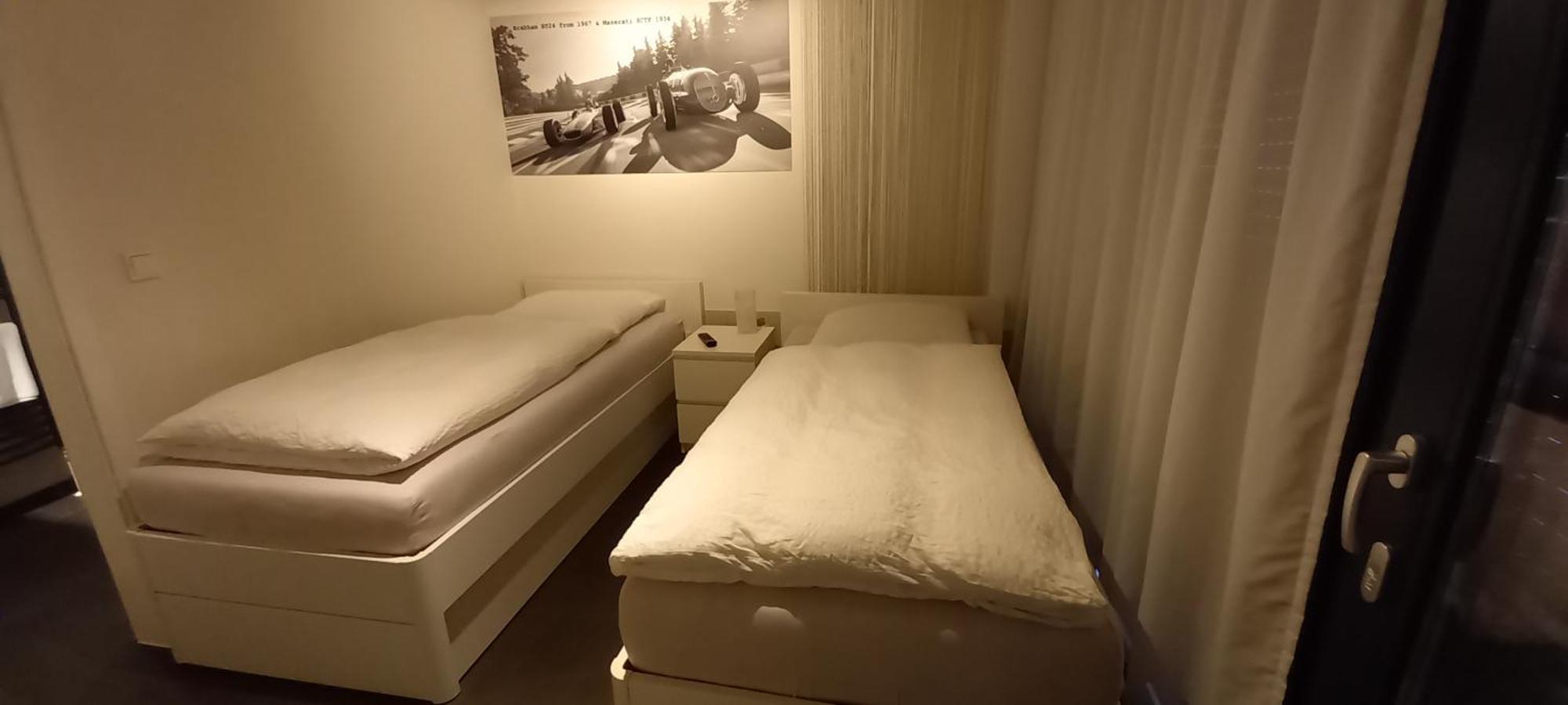 Ring-Race-Flats Appartements آدناو المظهر الخارجي الصورة